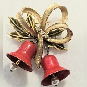 ART Arthur Pepper Gold-Tone Bow Holly Articulated Red Enamel  Bells Brooch